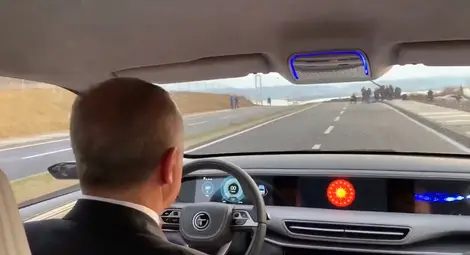 Ердоган тества първия турски електромобил собствено производство (снимка: @RTErdogan / Twitter)