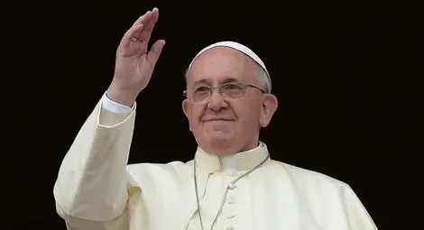 Папата се помоли за жертвите и за грешниците
