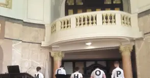 Клипове и скечове разказват за тъмните страни на социалните мрежи