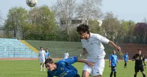 2 гола на Росен Каптиев за сбогуване при измъчена победа на „Дунав 2010“