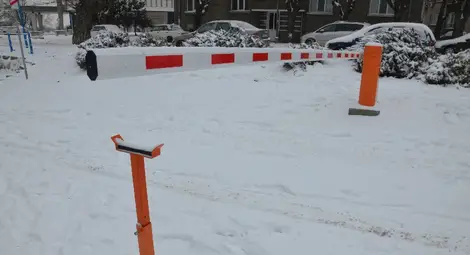 Повредиха за втори път бариерата на Дълбокия път