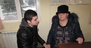 Майката на бит от общински съветник младеж търси помощ от Цветан Цветанов