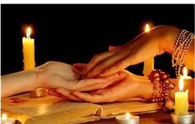 Телефонните измамнички станаха врачки