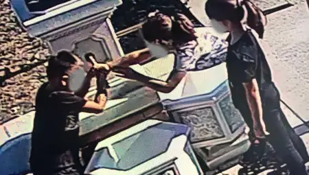 Чешмичката с покровителя на Русе  свети Георги издържа само три дни