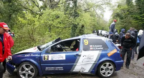 Сериозен инцидент прекрати етап от рали Варна /галерия/