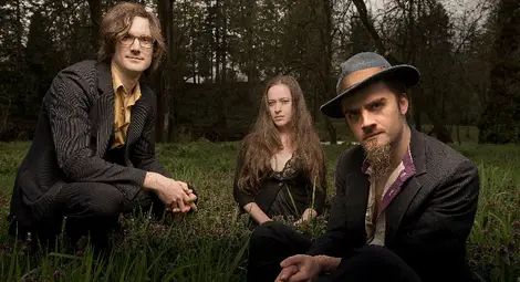 Сребърно трио представя златни парчета от американския фолклор в „Макс клуб“ Сребърно трио представя златни парчета от американския фолклор в „Макс клуб“