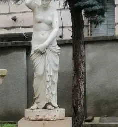 Скулптурата излезе на открито: Симеоновата къща в Русе се превърна в ново пространство за среща между изкуство и архитектура