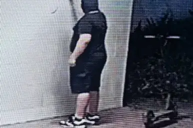 Среднощен вандализъм в подлеза до Кръговото в Русе е регистриран от общинското видеонаблюдение