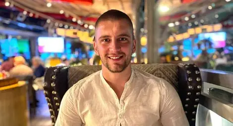 Любослав ЛЮБОМИРОВ