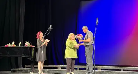 С празничен концерт хор "Дунавски вълни" изпрати много успешен творчески сезон