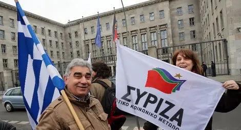 Гърция е във вътрешен банкрут