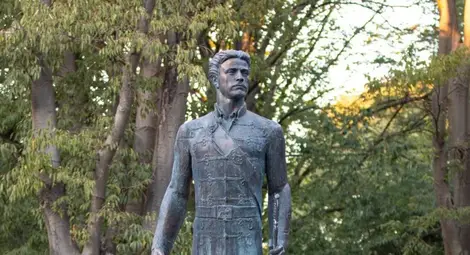 Русе отбелязва 188 години от рождението на Васил Левски пред паметника на Апостола