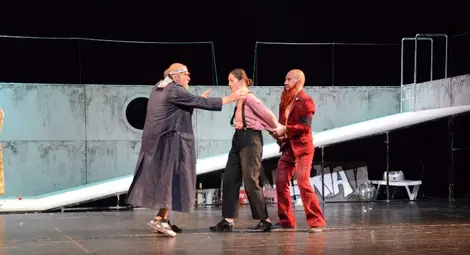 В театъра играят &bdquo;Дванайсета нощ&ldquo;, в операта представят &bdquo;Селска чест&ldquo;