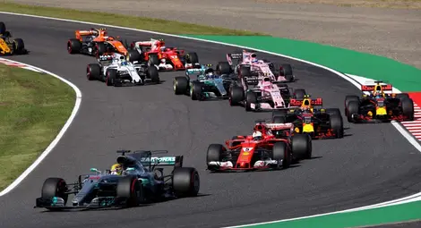 Хамилтън е много близо до титлата след успех на Сузука