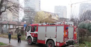 Пожар от комина остави петима души без дом