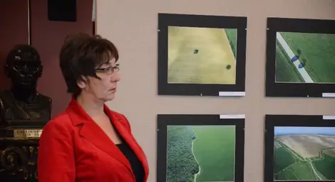 29 фотокъсчета &bdquo;Небе назаем&ldquo; показва Красимира Пастирова