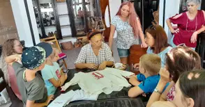 Украински деца се докоснаха до вълшебствата на русенските майстори