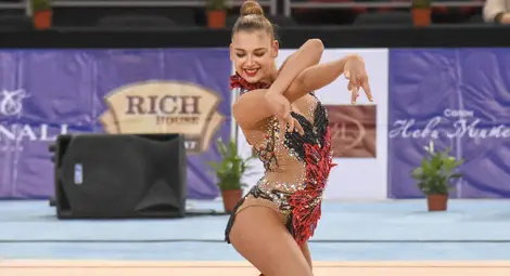 Световната шампионка Солдатова остава в болница в "средно тежко" състояние Световната шампионка Солдатова остава в болница в "средно тежко" състояние