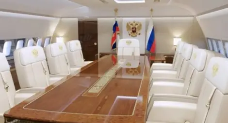 Със златни тоалетни и махагон &ndash; самолетите на Путин
