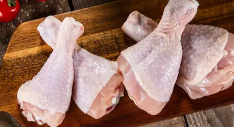 Хванаха близо 10 тона пилешки бутчета със салмонела у нас