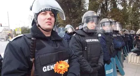 Жандармерията свали щитовете си във Варна Жандармерията свали щитовете си във Варна