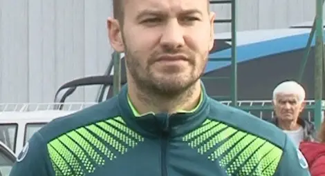 Макенджиев под номер 3 за спасяване на кръга