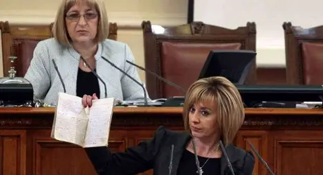 Мая Манолова: Готви се подмяна на вота чрез промените в Изборния кодекс Мая Манолова: Готви се подмяна на вота чрез промените в Изборния кодекс