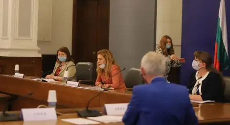 60/40 се удължава до 30 септември, включва още сектори 60/40 се удължава до 30 септември, включва още сектори