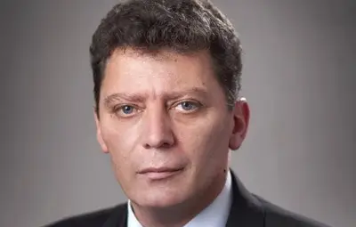 Попниколов дал програмата за саниране на прокуратурата