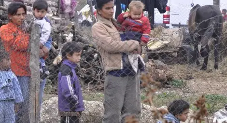 Ромски барон: Слаба ракия е тоя евровот, няма пари