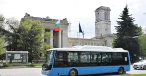 Община Русе за градския транспорт: Цената на картите от 135 лева е на база на билета - 1.50 и е без ограничение в линиите