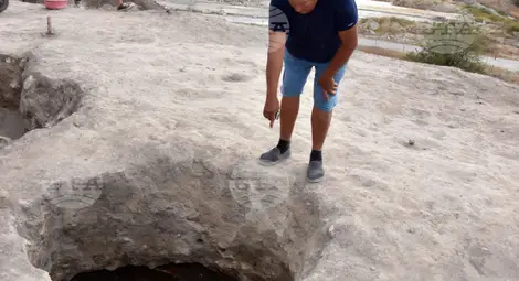 Уникален скитски скиптър на 2500 години открит при разкопки край Провадия /галерия/