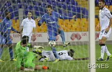 Левски победи Славия с два гола в края