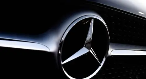 Mercedes вади мощно оръжие срещу Tesla