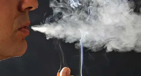 Падна глоба за пушене в найлоново кафене