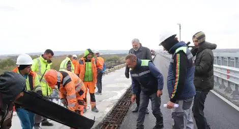 Затвориха напълно Дунав мост при Русе &ndash; Гюргево.  Ограничението ще важи 12 часа за леките коли и 24 часа за камионите