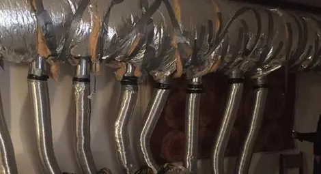 Откритата край Русе крадена ферма за биткойни управлявана от Англия