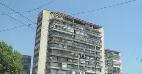 Болна жена скочи от 12 етаж на блок „Русия“