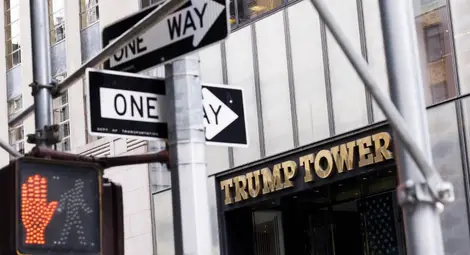 В следващите 4 години Тръмп трябва да върне 900 млн. долара