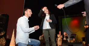 Влюбеният Сашо поиска ръката на своята Ева на концерта на Биг Бенда