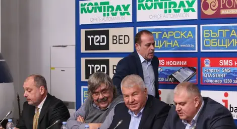 Превозвачите искат оставката на Аврамова, протестират на 13 януари