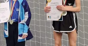 Кикбоксът в „Цунами“ с титла и два бронзови държавни медала