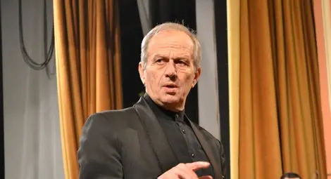 Пламен Джуров