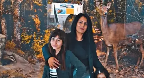 Невена Огнянова с двете си деца, които страдат от една и съща болест.