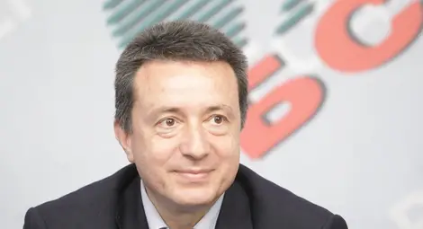 Янаки Стоилов отново предпочитан за водач на червената листа в Русе Янаки Стоилов отново предпочитан за водач на червената листа в Русе