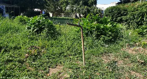 Архаична чешма и дълбока шахта станаха капан за малчугани на детска площадка