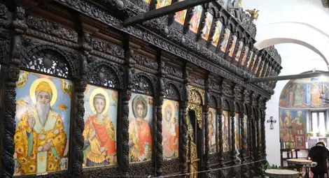 Месни Заговезни е първият празник от Великденския цикъл