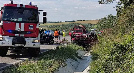 Трима души загинаха в жестока катастрофа на пътя Русе-Бяла Трима души загинаха в жестока катастрофа на пътя Русе-Бяла