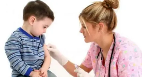 Расте броят на децата, заразени с летни вируси