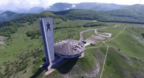 Международен екип направи оценка на състоянието на мозайките на Бузлуджа Международен екип направи оценка на състоянието на мозайките на Бузлуджа